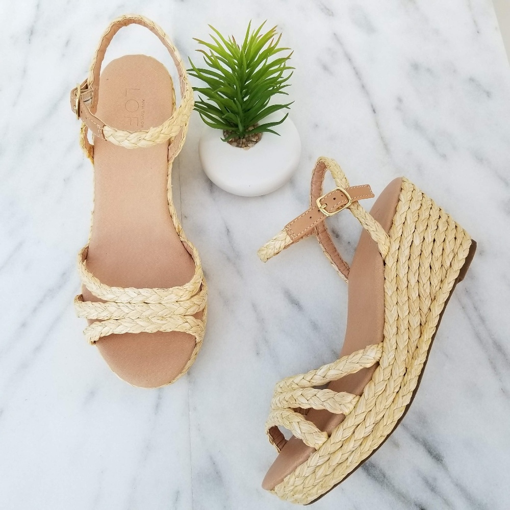 SOLD!! SOLD!! Sandal Straw Braid Jute Wedge Heel - Picture 1 of 8